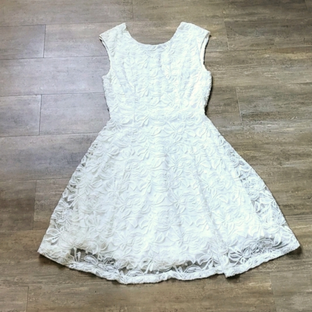 Everly Creamy White Lace Sleeveless Mini Dress